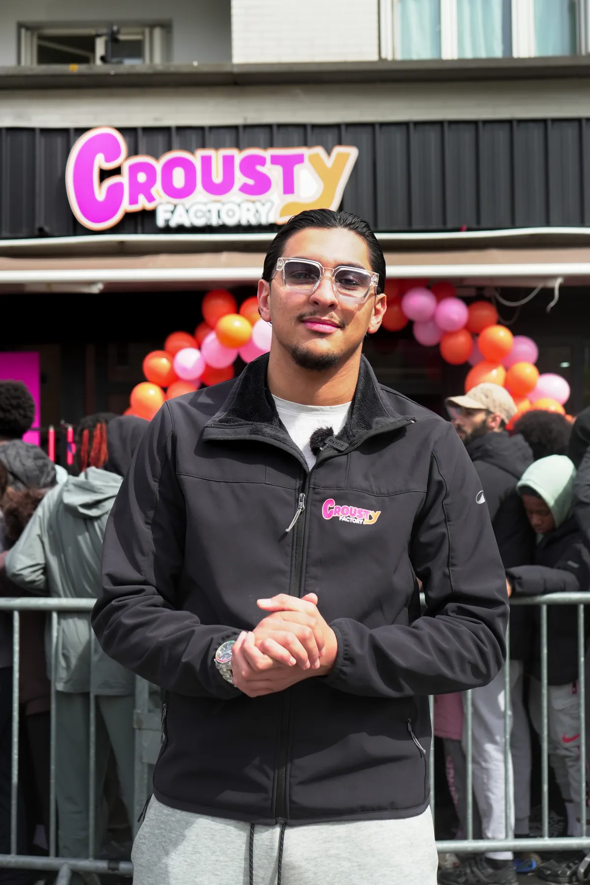 Crousty Factory — Enseigne street-food · franchise, réalisation IKONIQ